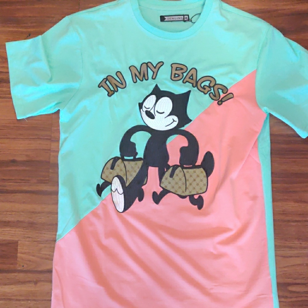tee shirt